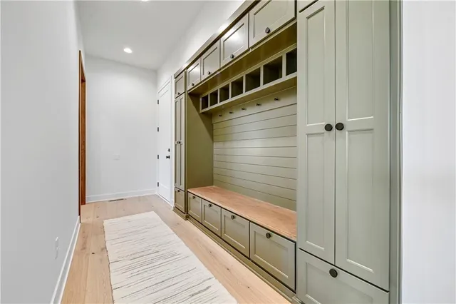 $1,082,992 | 9962 Brockway Street, Lenexa, KS 66220