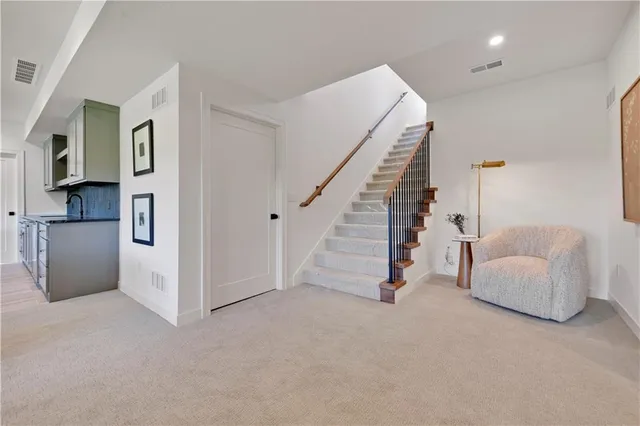 $1,082,992 | 9962 Brockway Street, Lenexa, KS 66220