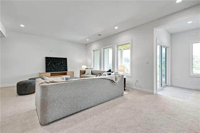 $1,082,992 | 9962 Brockway Street, Lenexa, KS 66220