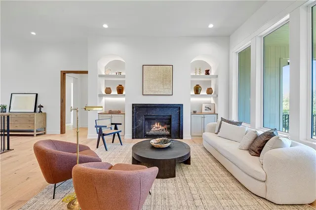 $1,082,992 | 9962 Brockway Street, Lenexa, KS 66220