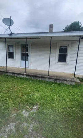 $44,900 | 158 Riverview Street, Tazewell, VA 24651