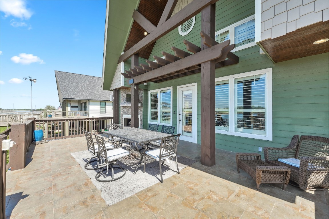 223 South Front Street Freeport, TX 77541 - Photo 3 of 33