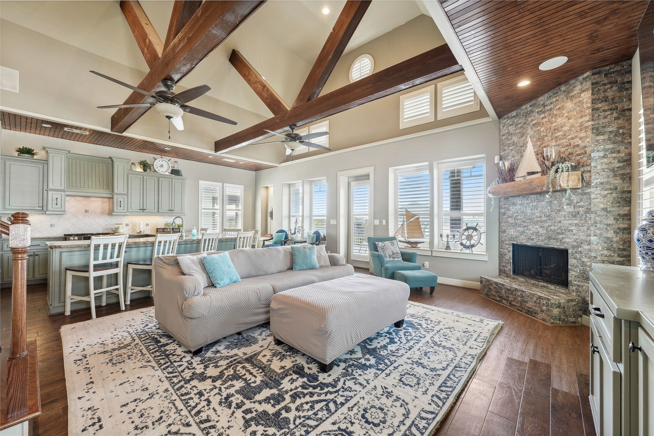 223 South Front Street Freeport, TX 77541 - Photo 10 of 33