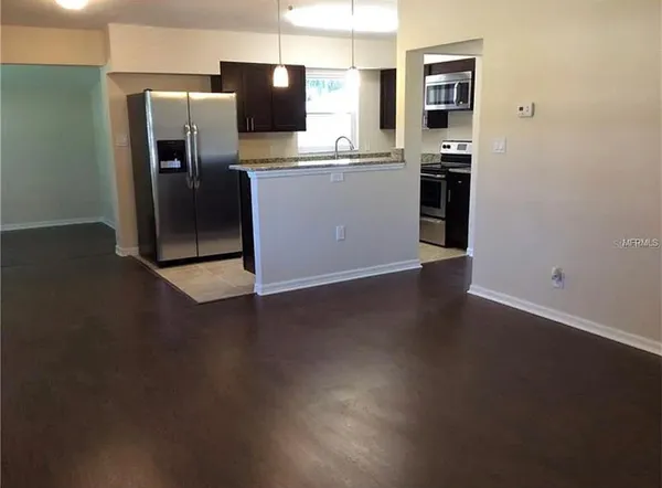 $2,400 | 2738 Ingot Place, Sarasota, FL 34235