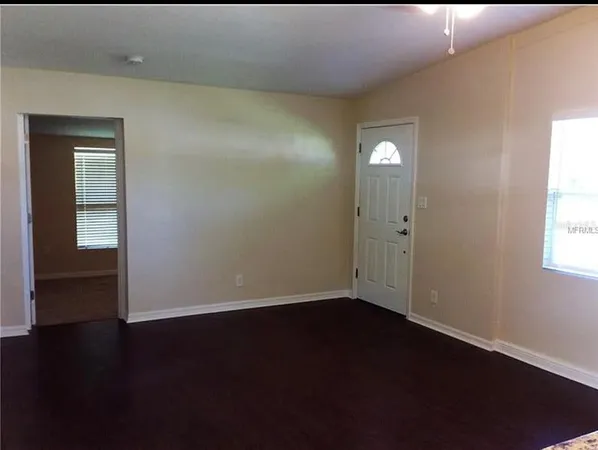 $2,400 | 2738 Ingot Place, Sarasota, FL 34235