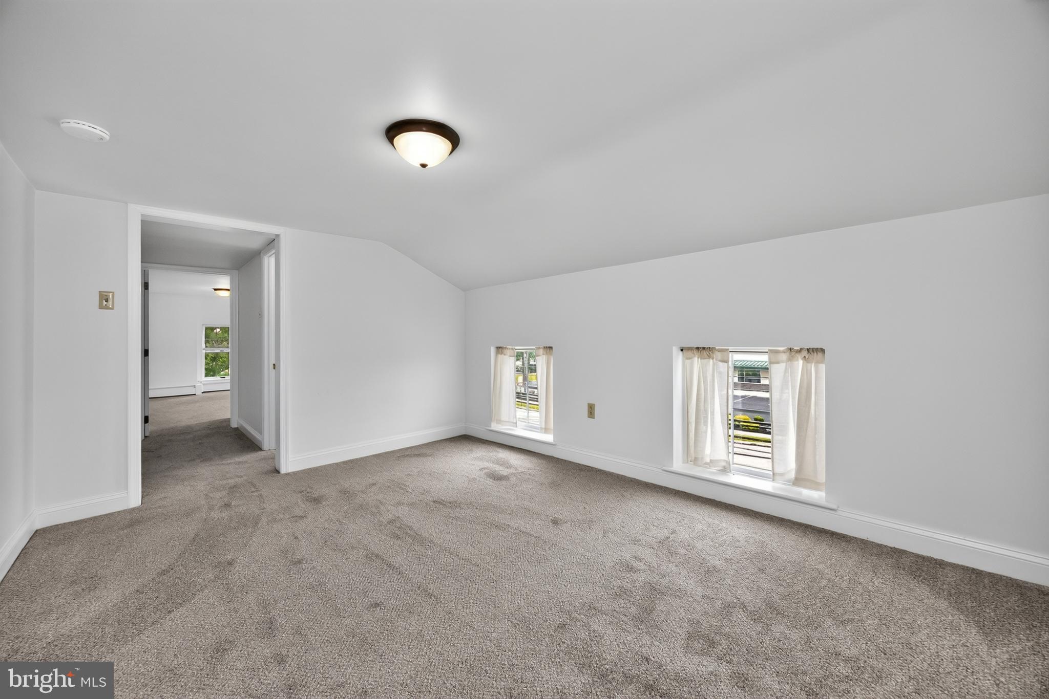 397 West Ridge Pike, Unit 3 Limerick, PA 19468 - Photo 17 of 39 Living room