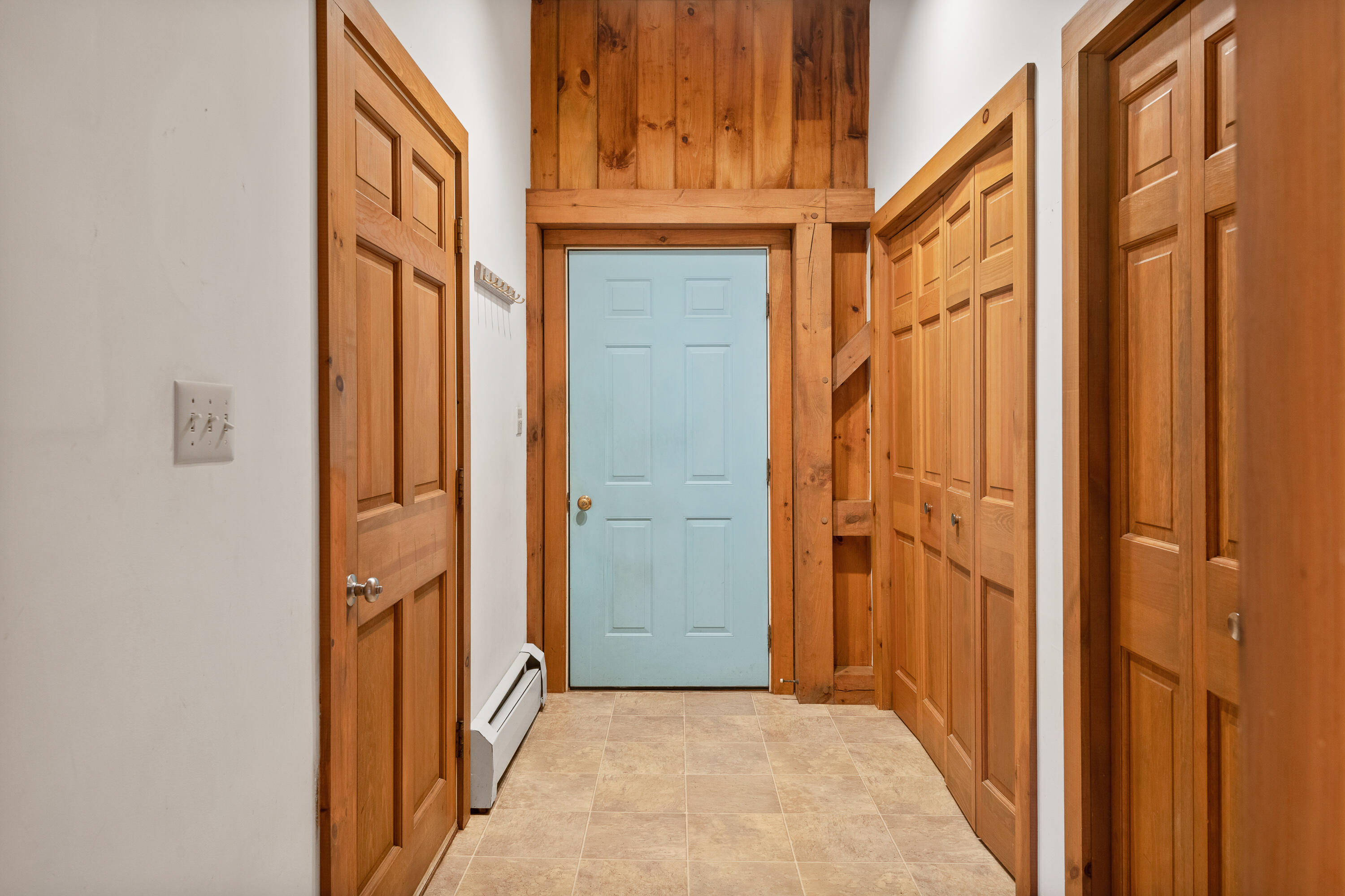 16 Captains Way Kittery Point, ME 03905 - Photo 23 of 42 Back Hall