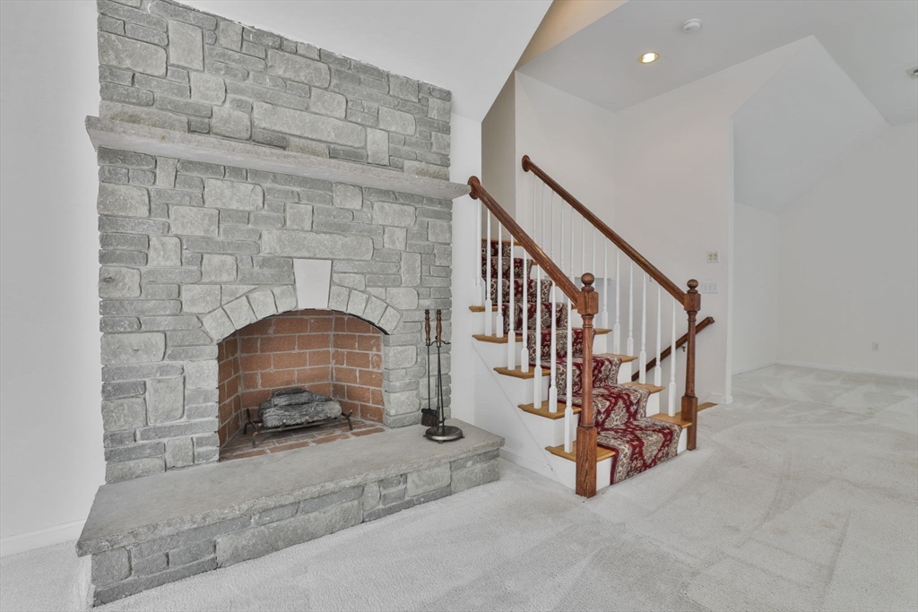 19 Fieldstone Way Boxford, MA 01921 - Photo 15 of 35