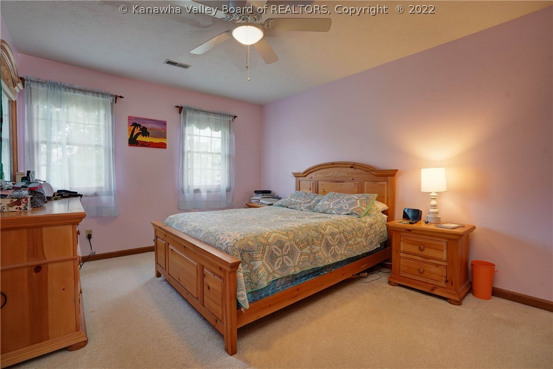 136 Summit Ridge Road Hurricane, WV 25526 - Photo 23 of 39 Gallery Image 23