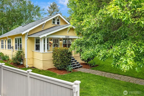 $625,000 | 13039 56th Avenue South, Tukwila, WA 98178
