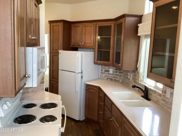 $169,900 | 111 South Greenfield Road, Unit 163, Mesa, AZ 85206