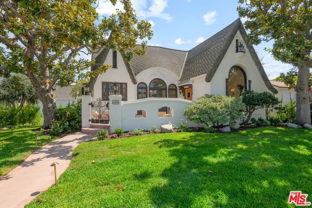 $20,000 | 802 South Cochran Avenue, Los Angeles, CA 90036