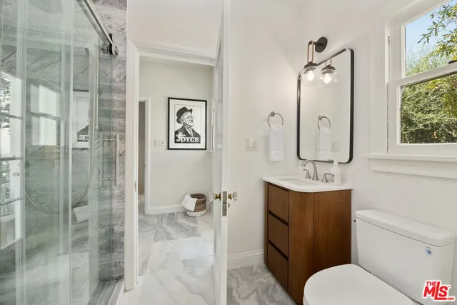 $20,000 | 802 South Cochran Avenue, Los Angeles, CA 90036