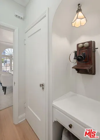 $20,000 | 802 South Cochran Avenue, Los Angeles, CA 90036