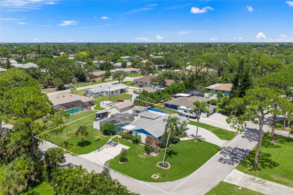648 Duke Road Venice, FL 34293 - Photo 9 of 53 Gallery Image 9