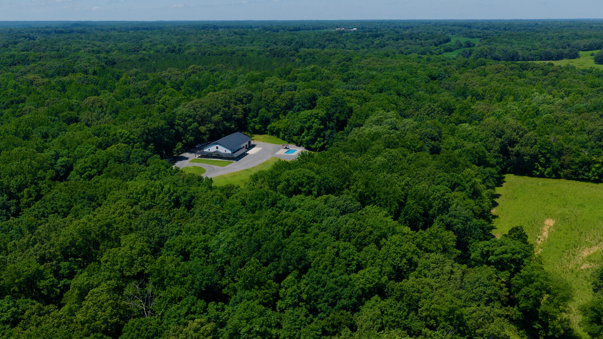 5279 State Line Road East Hazel, KY 42049 - Photo 81 of 93 DRONE.00_03_51_07.Still012
