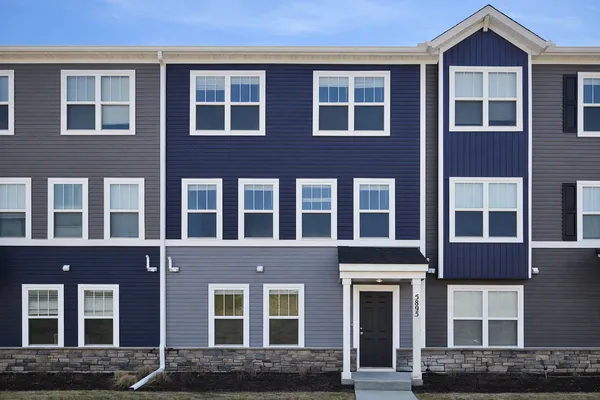 $384,900 | 5895 156th Way, St. Paul, MN 55124