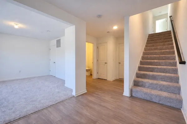 $384,900 | 5895 156th Way, St. Paul, MN 55124