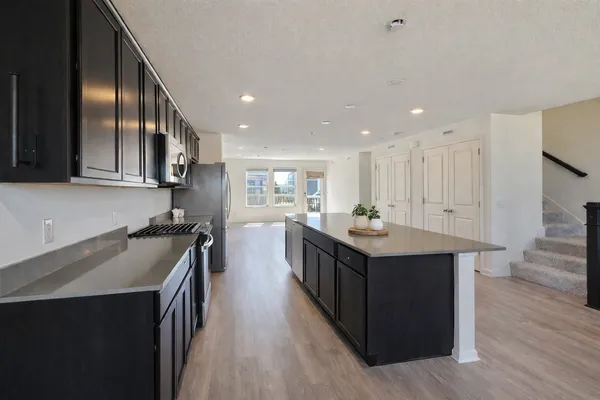 $384,900 | 5895 156th Way, St. Paul, MN 55124