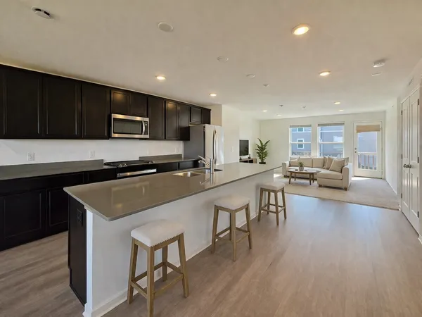 $384,900 | 5895 156th Way, St. Paul, MN 55124