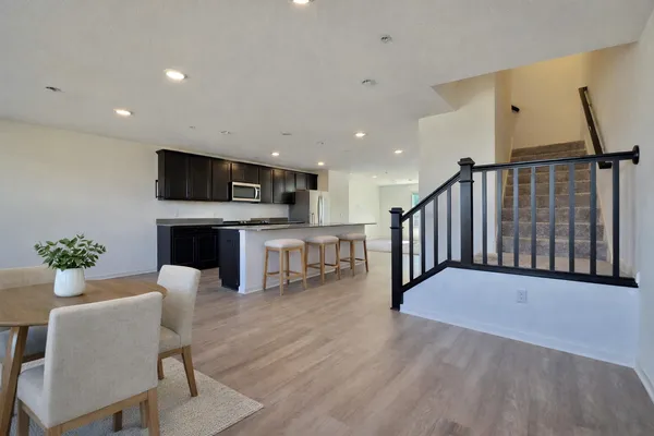 $384,900 | 5895 156th Way, St. Paul, MN 55124