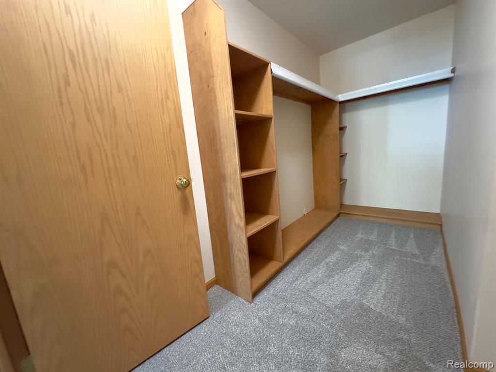 20450 Wahrman Road New Boston, MI 48164 - Photo 15 of 39 Gallery Image 15