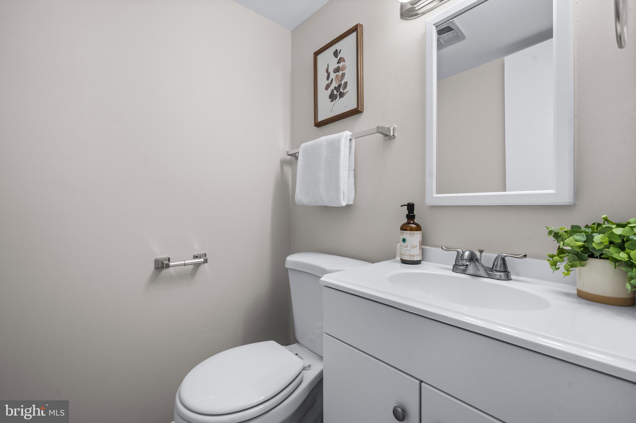 2480 Sun Valley Circle, Unit 8D Silver Spring, MD 20906 - Photo 12 of 47 Gallery Image 12