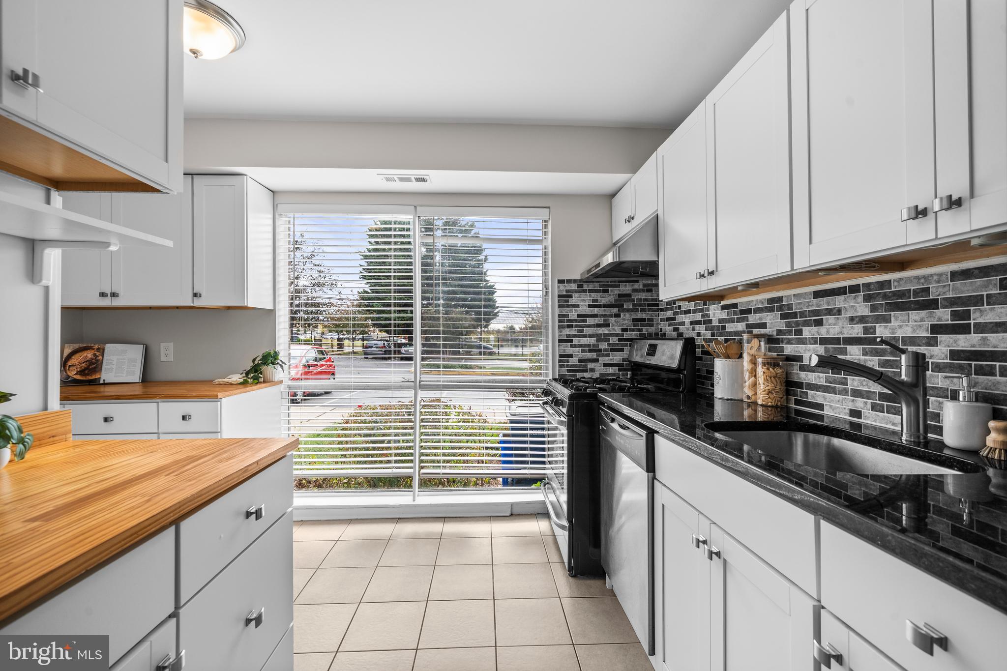 2480 Sun Valley Circle, Unit 8D Silver Spring, MD 20906 - Photo 10 of 47 Gallery Image 10