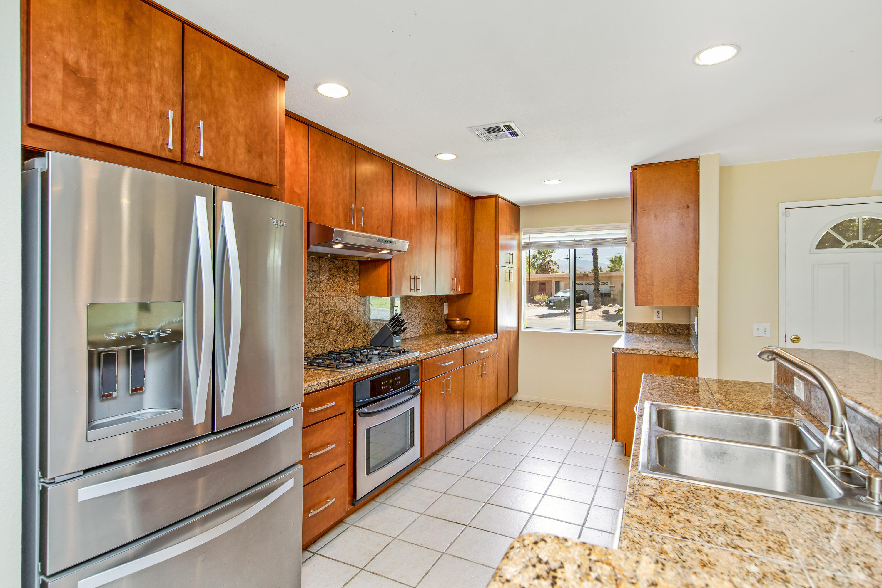 2384 East Rochelle Road Palm Springs, CA 92262 - Photo 8 of 24 7-2