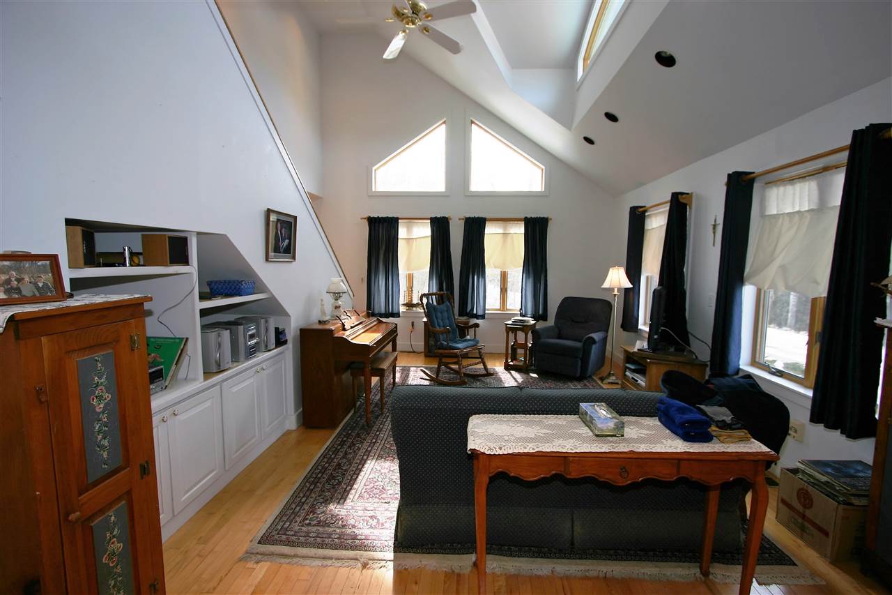 181 Rines Road Alton, NH 03809 - Photo 7 of 34