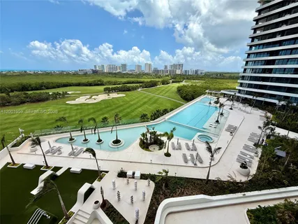 $675,000 | 3 Lote 1-06 Avenue, Unit 409
