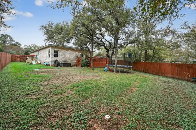 $2,500 | 14906 Foy Drive, Lakeway, TX 78734