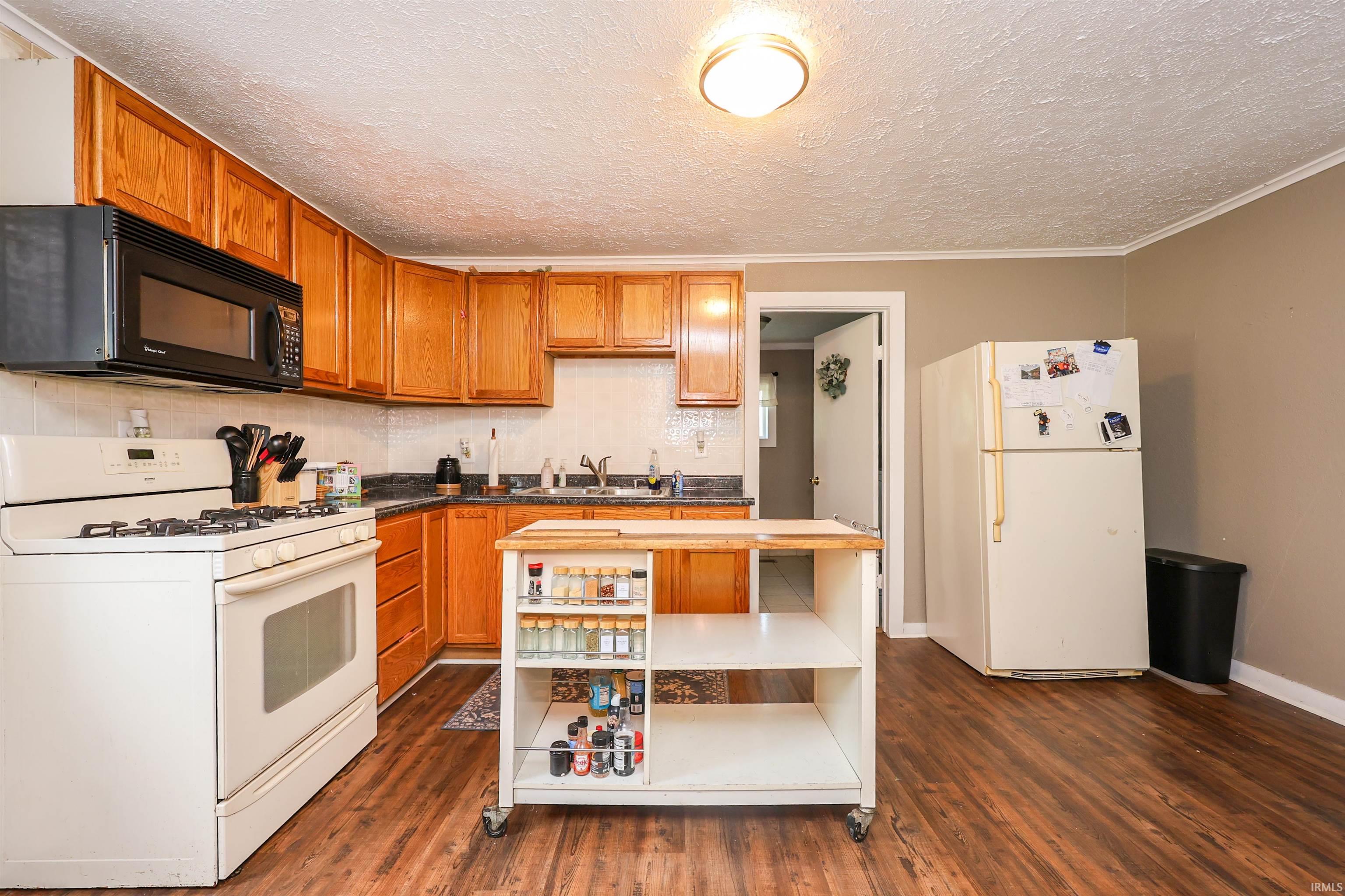 2040 North 700 East Fremont, IN 46737 - Photo 23 of 30