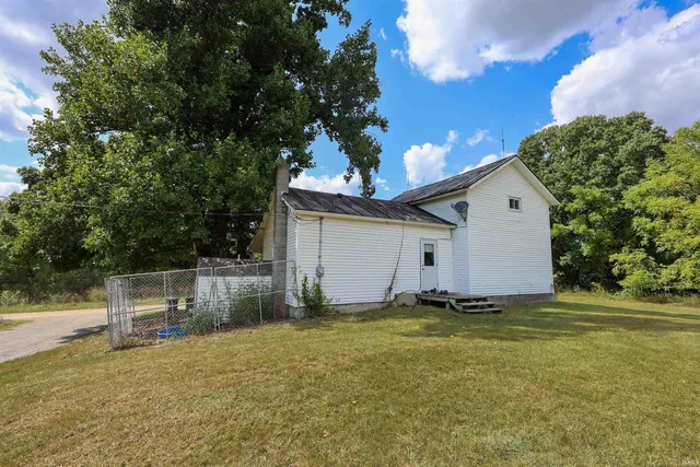 $205,000 | 2040 North 700 East, Fremont, IN 46737