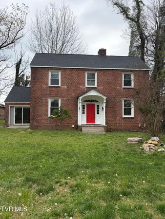 $220,000 | 218 North Jones Street, Marion, VA 24354
