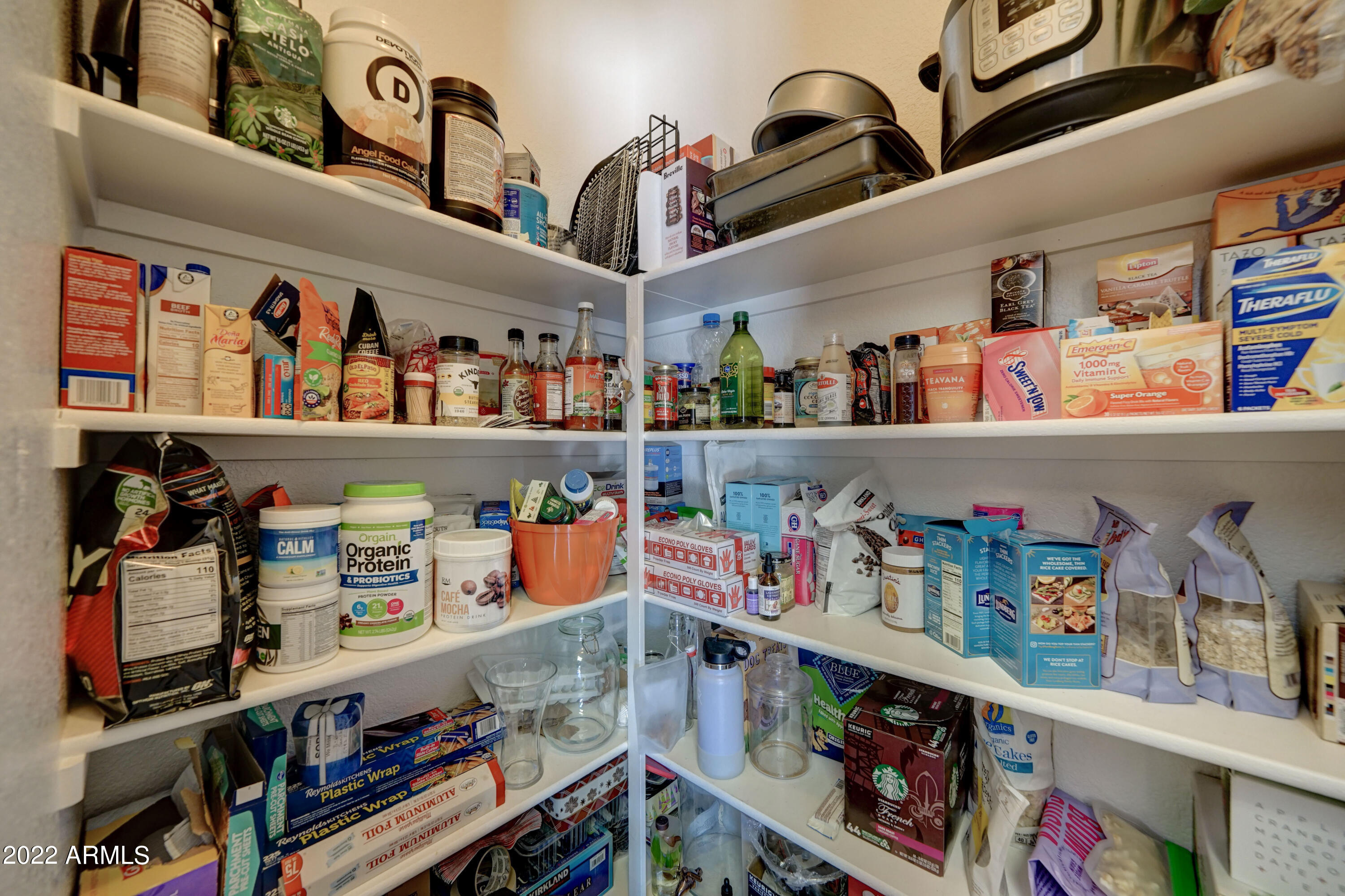 9027 South 3rd Street Phoenix, AZ 85042 - Photo 13 of 32 9027 S 3rd St-13