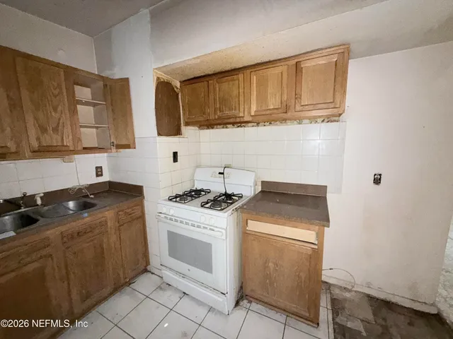 $104,995 | 9129 Tamworth Road, Jacksonville, FL 32208