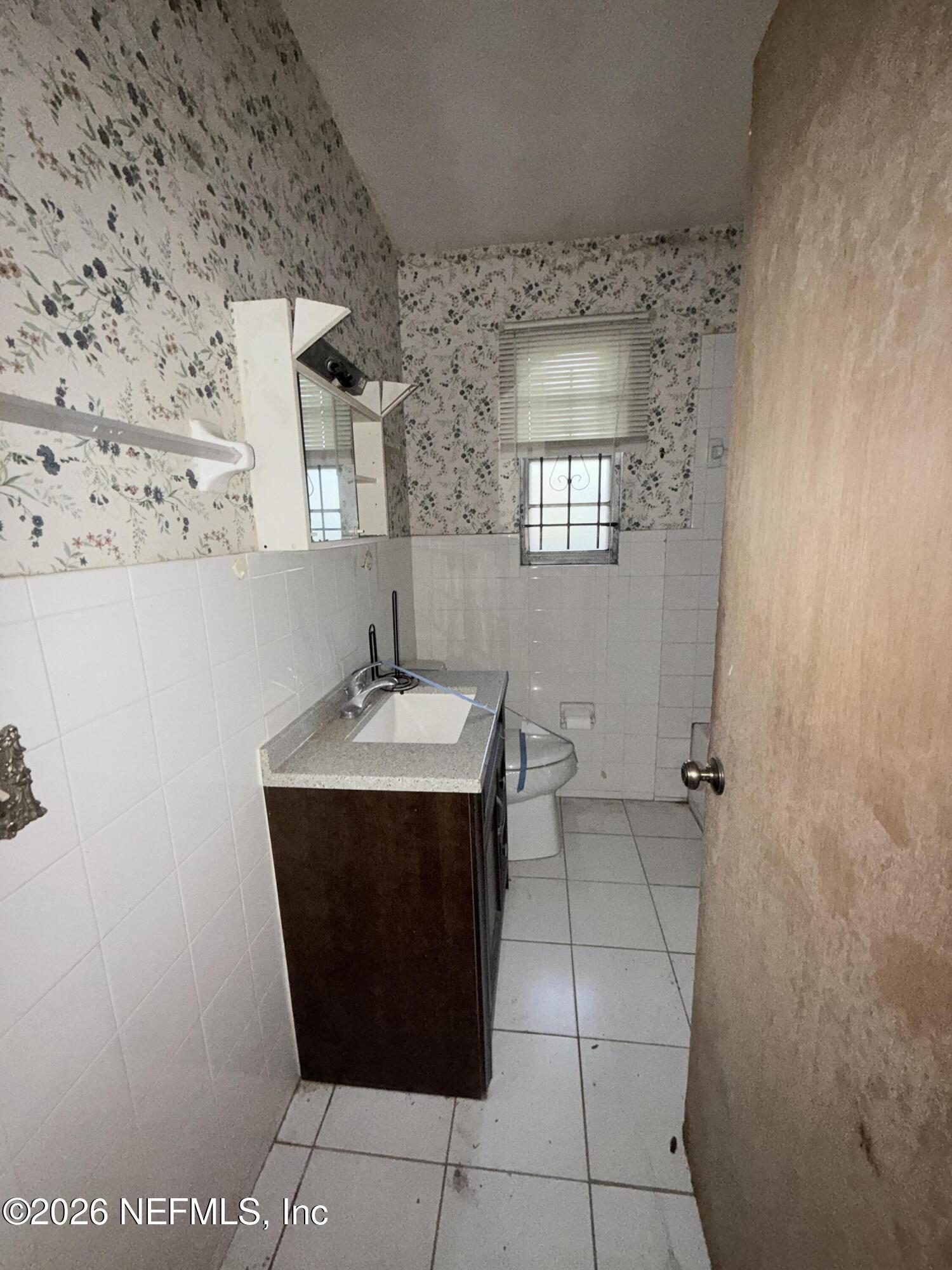 9129 Tamworth Road Jacksonville, FL 32208 - Photo 10 of 18 IMG_5030