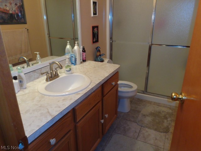 5964 Ravine Boulevard Parma, OH 44134 - Photo 21 of 28 Full Bath Up