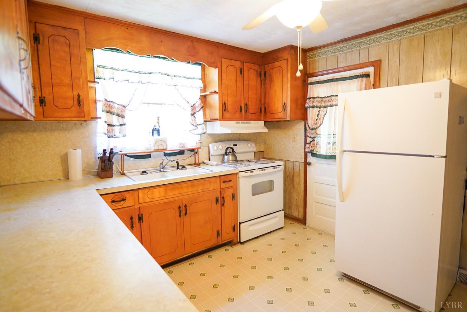 2929 Zion Road Gretna, VA 24557 - Photo 10 of 24 Gallery Image 10
