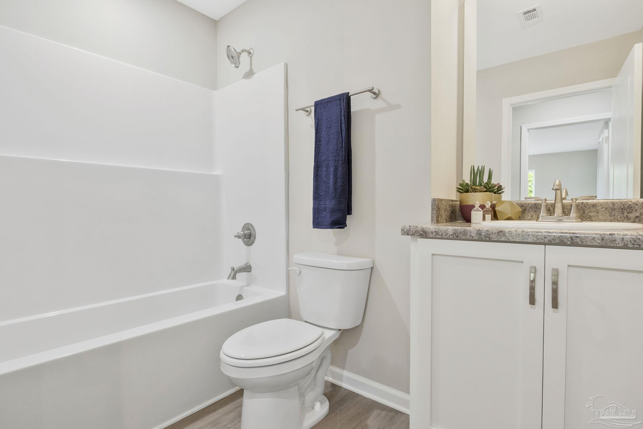 5597 Riviera Drive Milton, FL 32583 - Photo 26 of 47