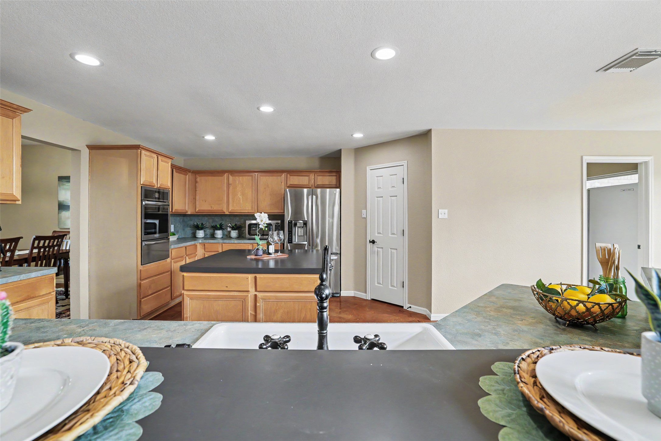 404 Mustang Way Georgetown, TX 78633 - Photo 12 of 40