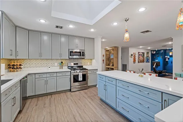 $435,000 | 532 Beverly Garden Drive, Metairie, LA 70001