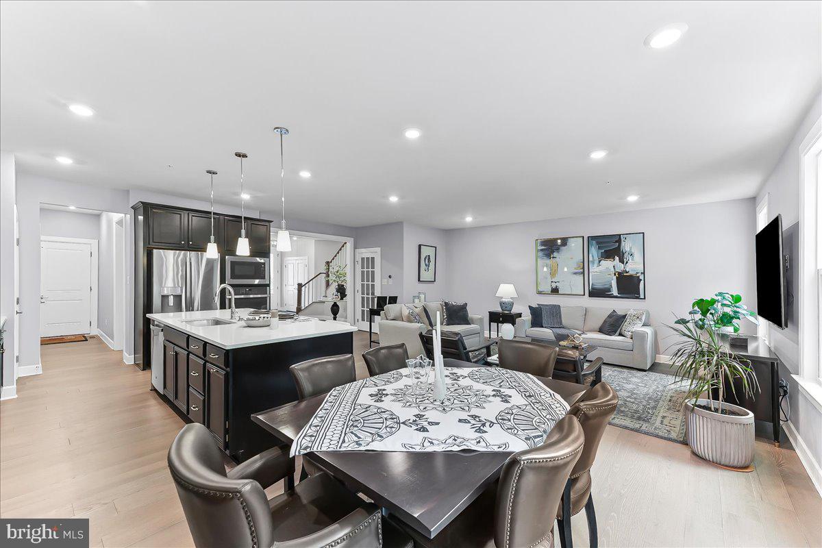 235 Ponds Edge Drive Media, PA 19063 - Photo 14 of 47 Dining & KItchen views