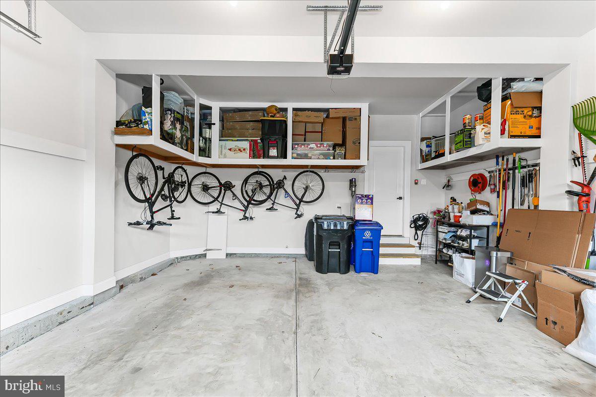 235 Ponds Edge Drive Media, PA 19063 - Photo 42 of 47 Garage with upper custm storage units.