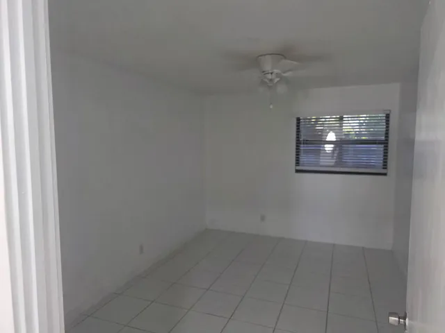 $3,000 | 4443 Vicliff Road, West Palm Beach, FL 33406