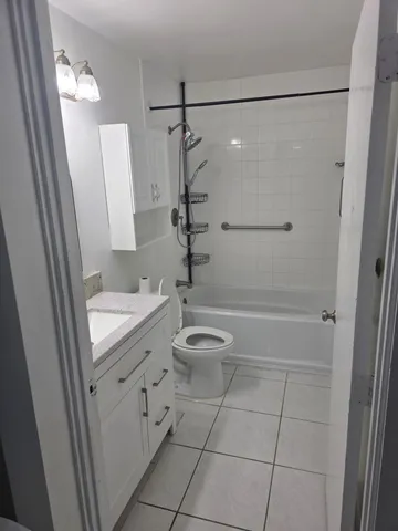 $3,000 | 4443 Vicliff Road, West Palm Beach, FL 33406