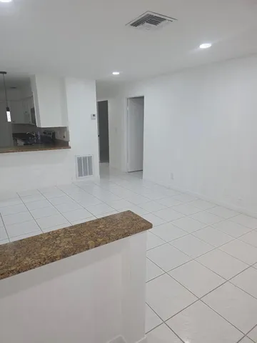 $3,000 | 4443 Vicliff Road, West Palm Beach, FL 33406