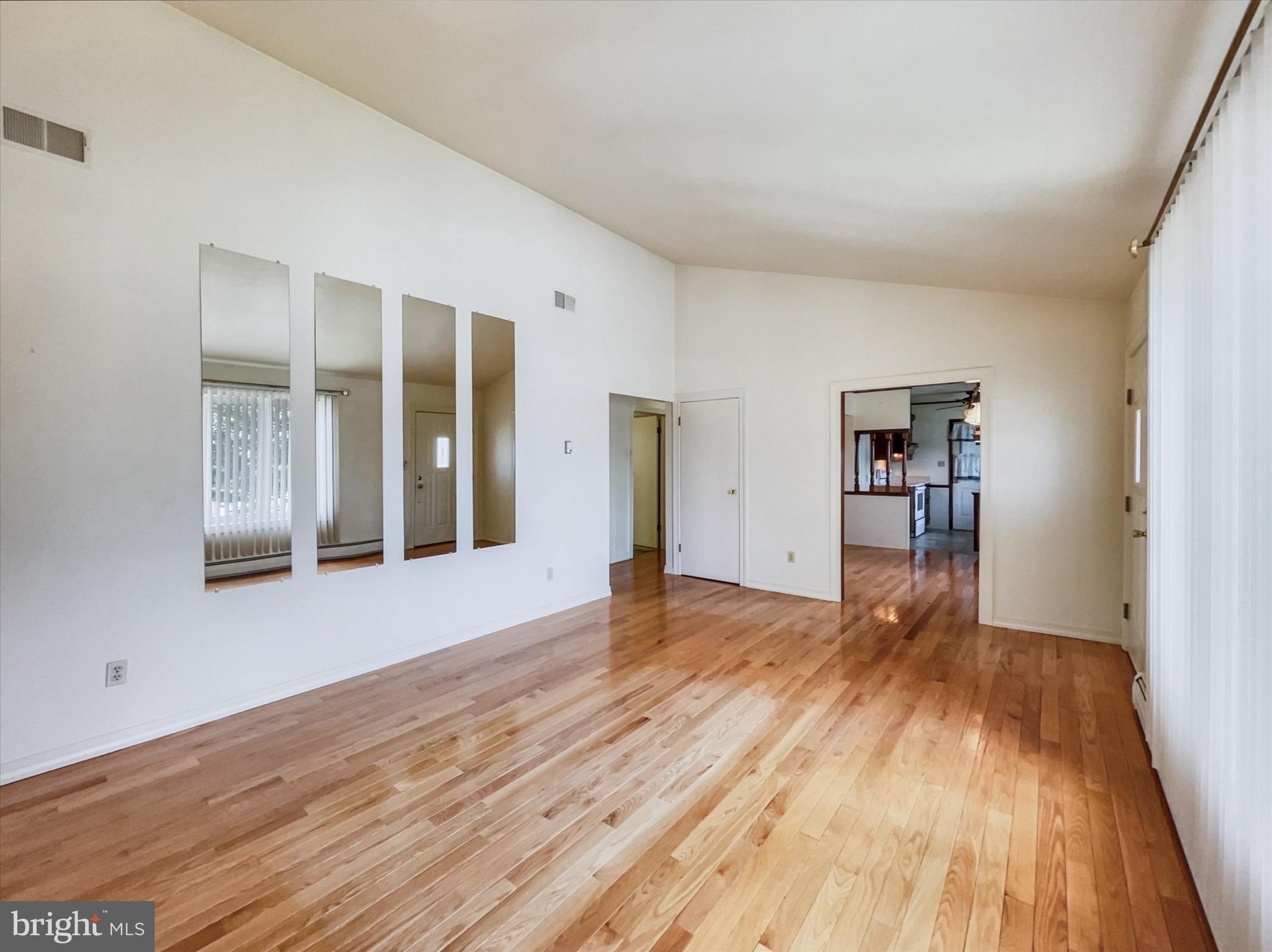 5 Carson Avenue Hanover, PA 17331 - Photo 3 of 28 Gallery Image 3