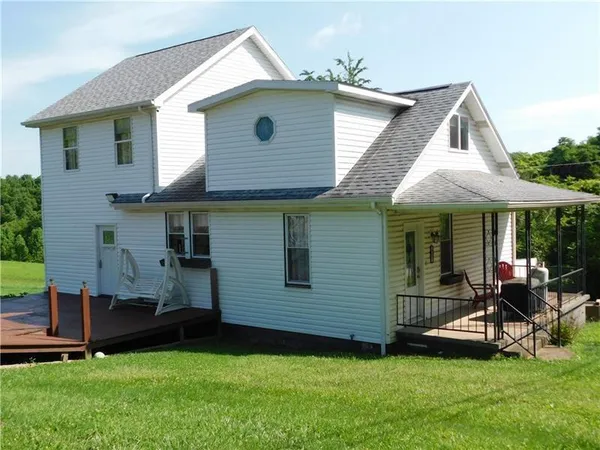 $289,000 | 577 Woodside Old Frame Road, Smithfield, PA 15478